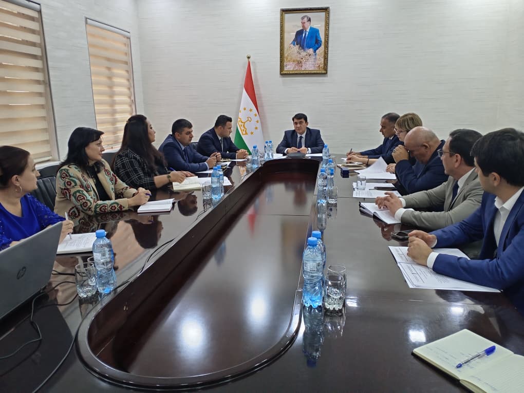 ҶАЛАСАИ РАЁСАТИ ПАЛАТАИ САВДО ВА САНОАТИ  ҶУМҲУРИИ ТОҶИКИСТОН 